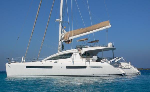 Catamaran: Privilege 615